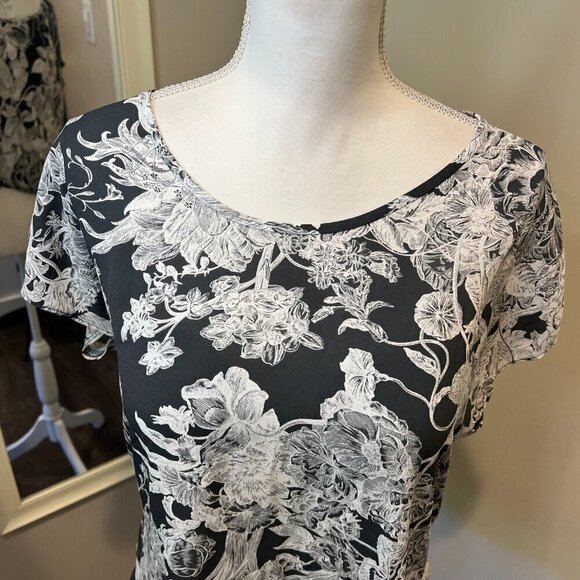 NWT Ann Taylor LOFT Gray & White Floral Dolman Short Sleeve Blouse, SIze Small - Picture 2 of 15